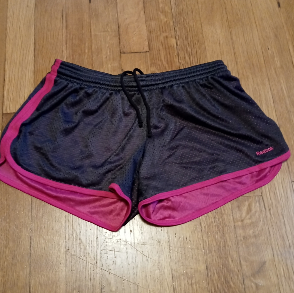 Reebok athletic mesh shorts M